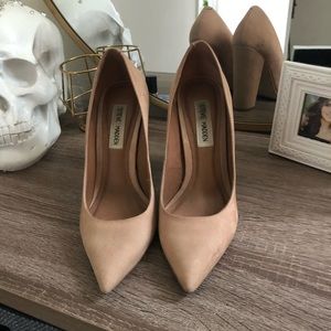 Steve Madden pumps